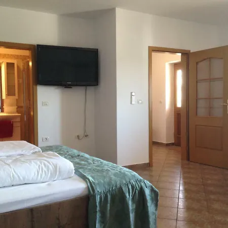 Apartma Valmarin Apartman *