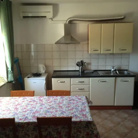Apartma Valmarin